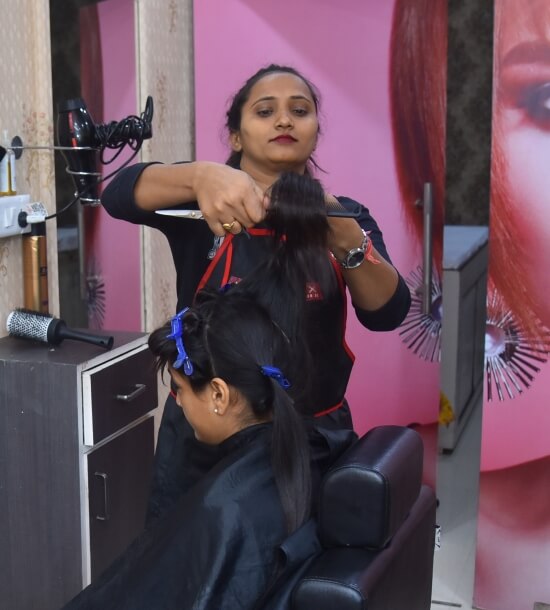 Best Beauty Parlour & Salon in Jhotwara Jaipur | V Make Over Beauty Salon